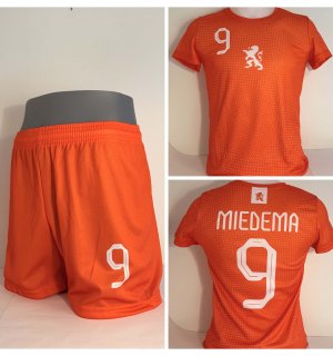 Miedema Voetbalshirt + Broek Oranje Thuis Dames