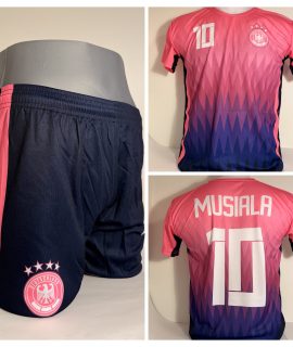 Musiala Voetbalshirt + Broek Uit